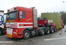 Toscani DAF mit 1/3 Tieflader