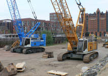 zweimal HS 855 in der Hafencity