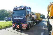 Transport eines Gro�bagger Ausleger Anlenkst�ckes